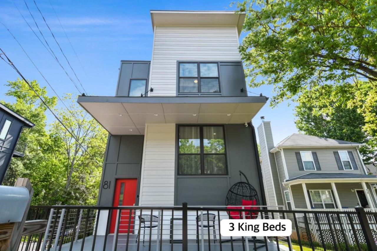 The Red Door - Ultra Modern Atlanta Home - Designedbydom Экстерьер фото